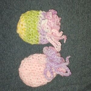 Crotchet mittens multicolor
